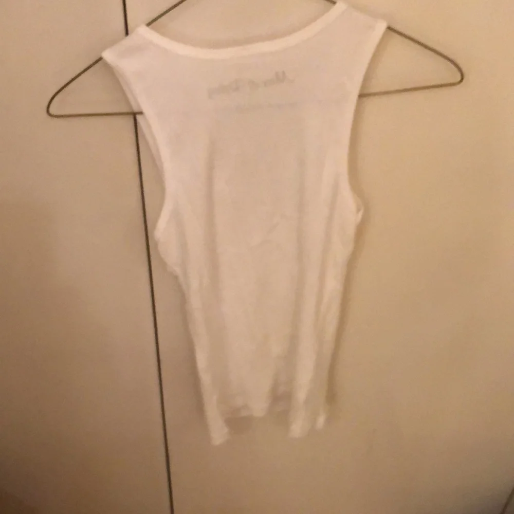 Max And Riley Top - Picture 2 of 2